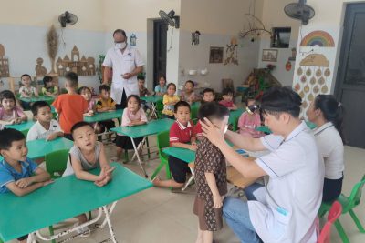 Khám sức khoẻ định kì cho trẻ năm học 2025-2026