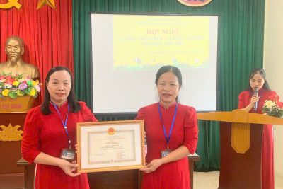 HỘI NGHỊ CBVC VÀ LĐHĐ NĂM HỌC 2025-2026 TRƯỜNG MẦM NON GIA THẮNG