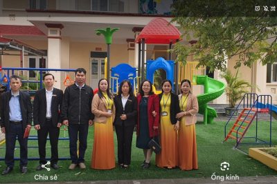 Trao tặng đồ dùng thiết bị xã hội hoá